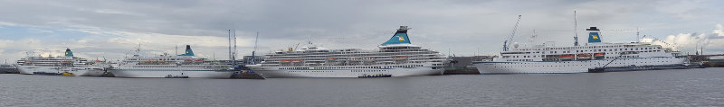 Die vier Kreuzfahrtschiffe am Columbus Cruise Center