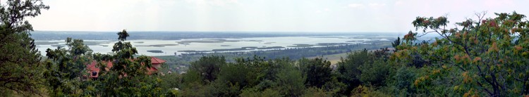 Blick von der Panoramastraße auf den Velence-See
