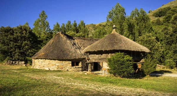 Rebdachhütte bei Cebreiro