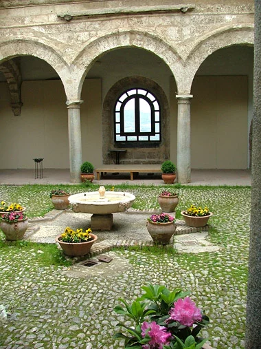 Typischer Innernhof in Priego de Cordoba