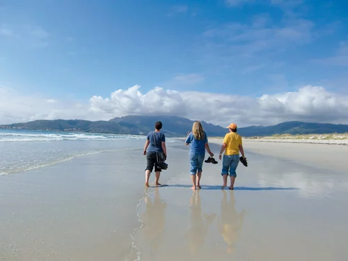 Wer mag geht Abschnitte am Strand